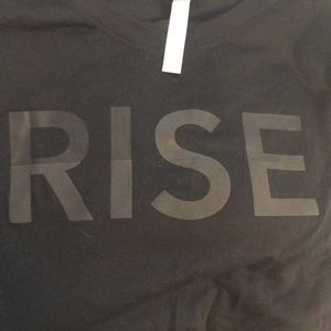 💥💥Athleta Crop RISE TEE